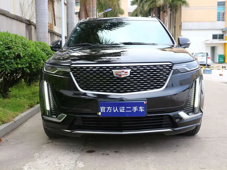 كاديلاك XT6 2022 2.0T ستة مقاعد دفع رباعي
