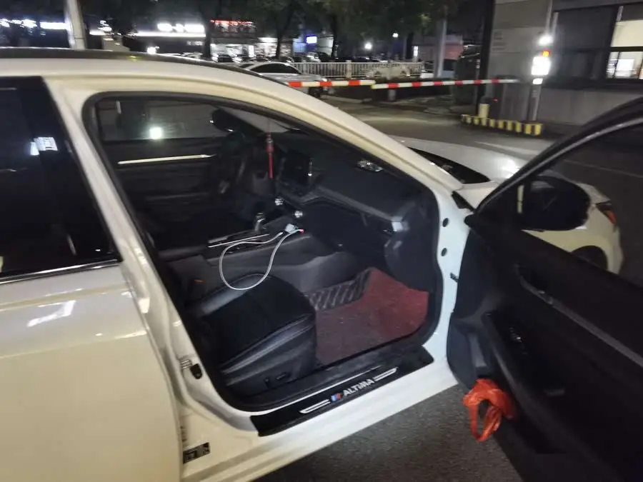 تينلاي 2022 2.0L XE النسخة النقية