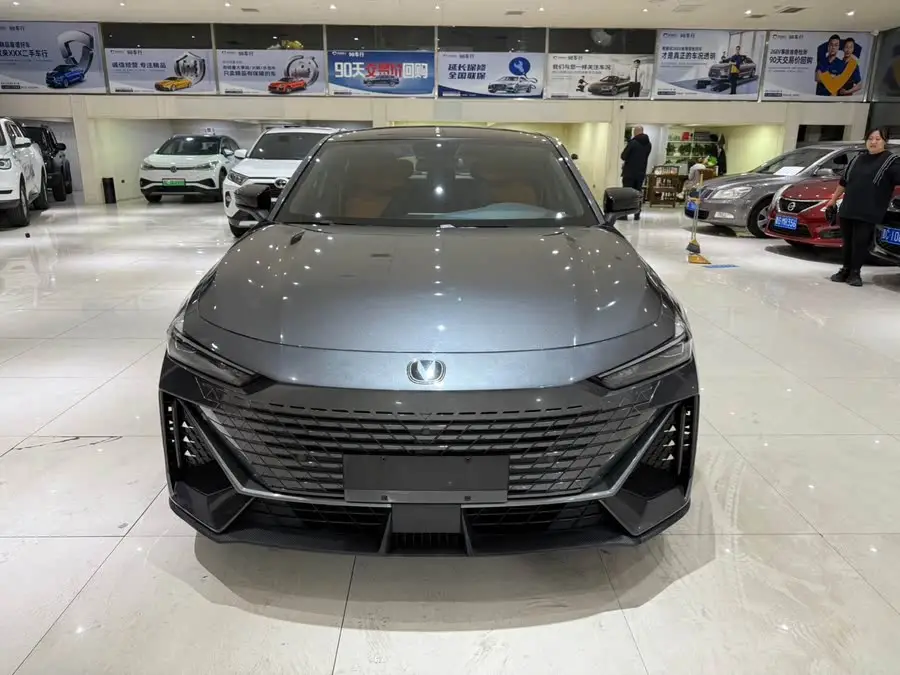 Changan UNI-V 2022 1.5T Premium