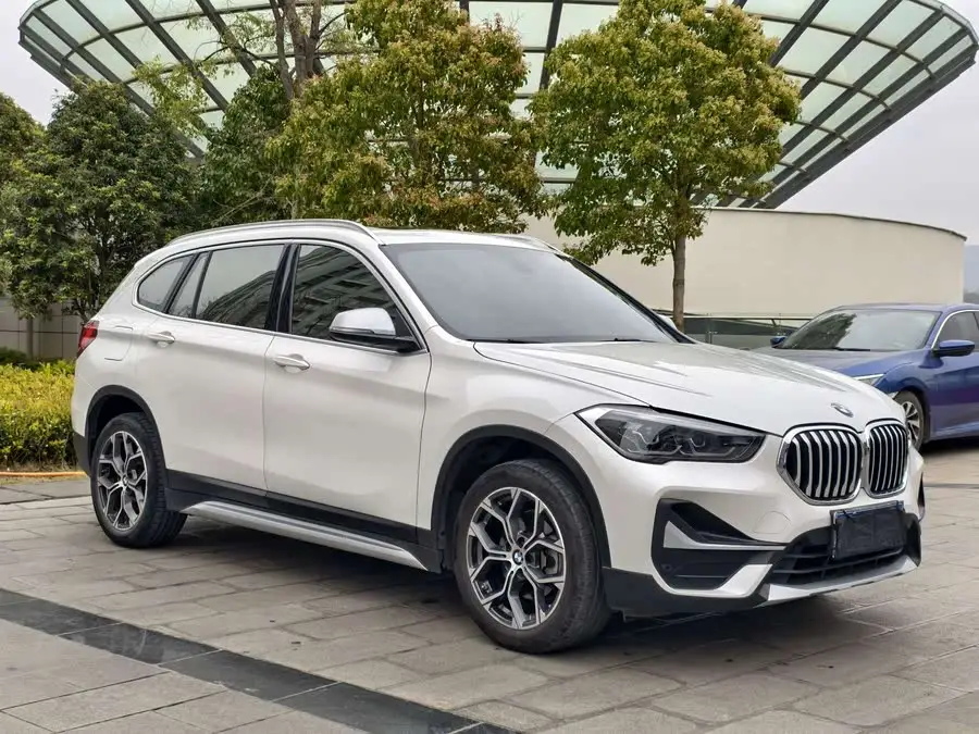 بي إم دبليو X1 2020 sDrive20Li إصدار فاخر