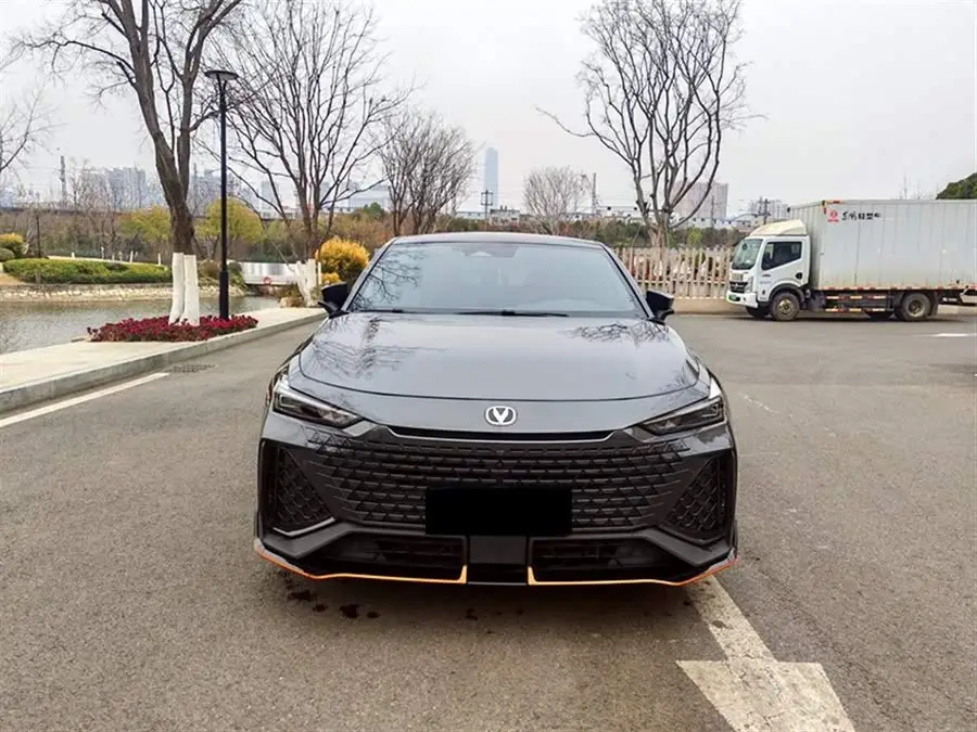 Changan UNI-V 2023 2.0T Speed Version