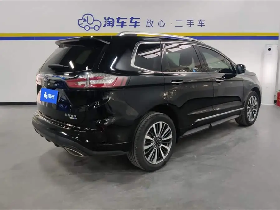 2021 Ford Edge PLUS EcoBoost 245 Two-Wheel Drive豪锐型 7-Seater