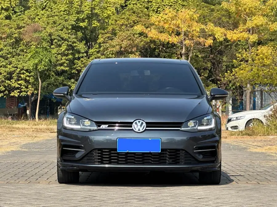 غولف 2020 نسخة الحب 280 TSI DSG R-Line