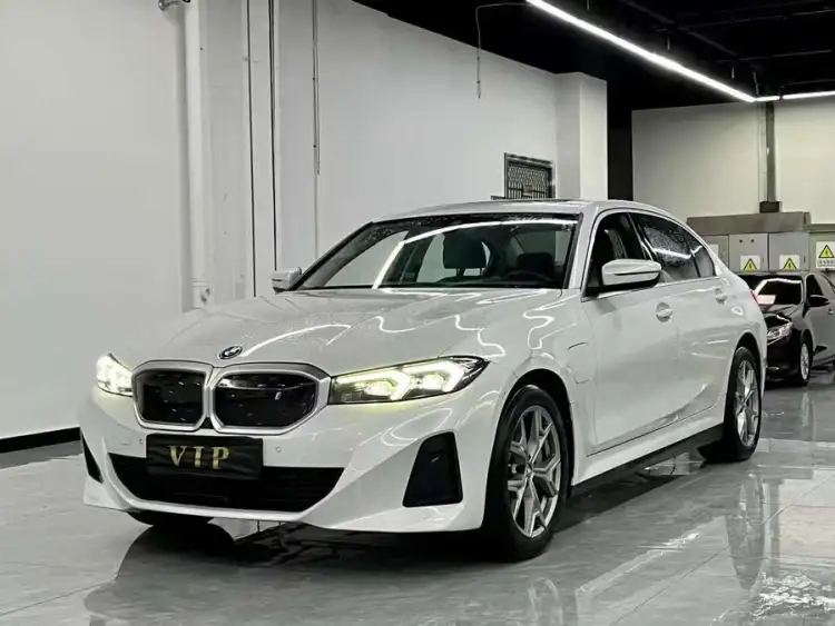 BMW i3 2022 eDrive 35 L