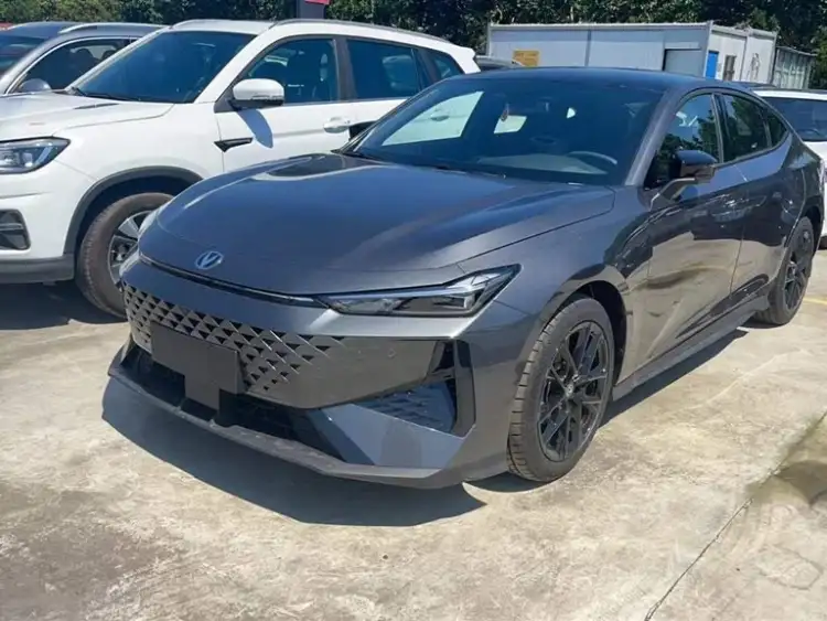 Changan UNI-V 2024 1.5T Exclusive