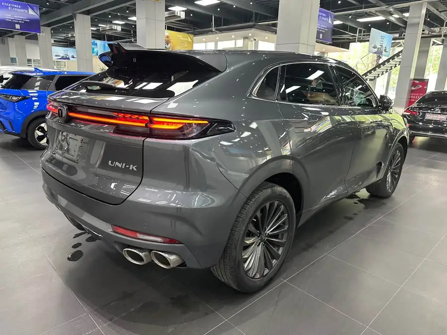 تشانغ آن UNI-K 2021 2.0T المتميزة