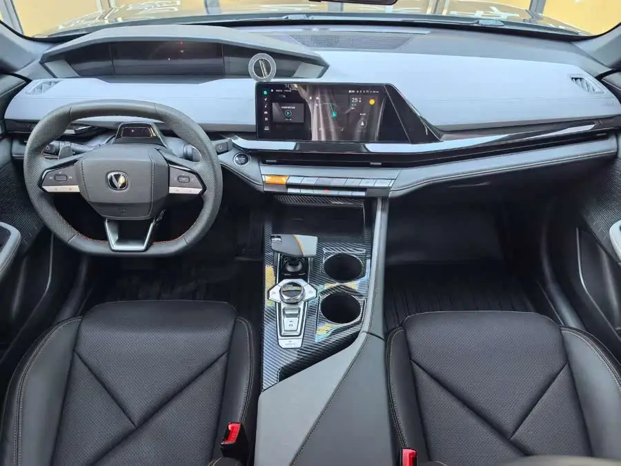 Changan UNI-V 2022 1.5T Premium