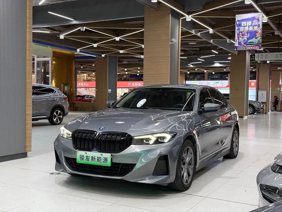 بي إم دبليو i3 2022 eDrive 35 L