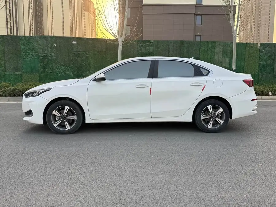 Kia K3 2021 1.5L CVT Deluxe Edition