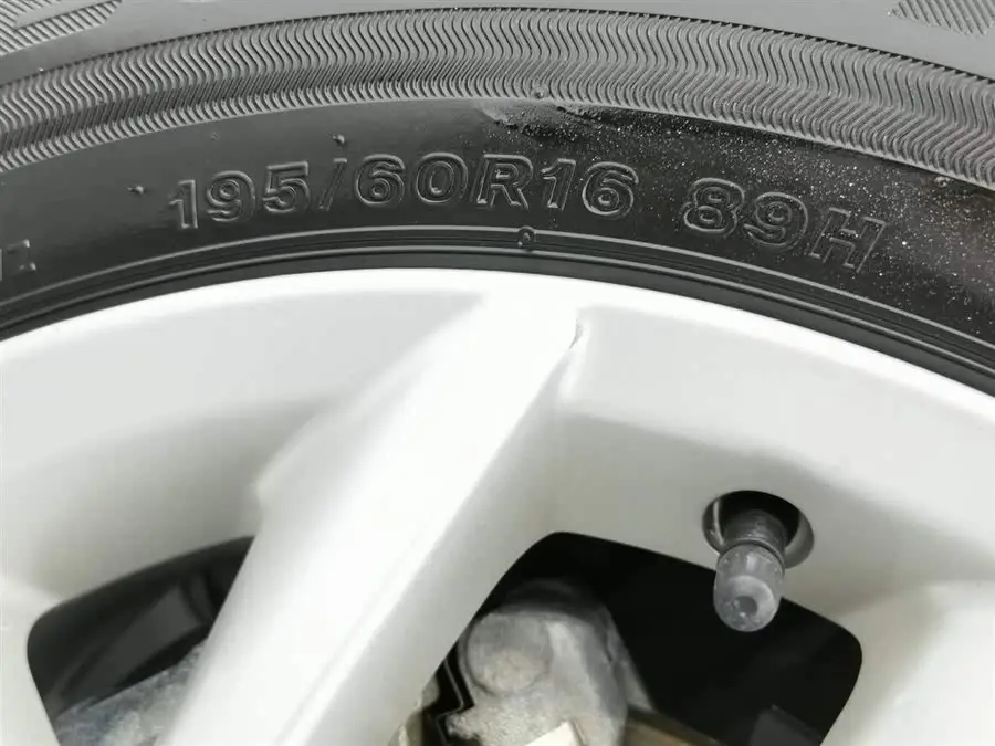 نيسان تييدا 2021 1.6 لتر CVT إصدار ذكي