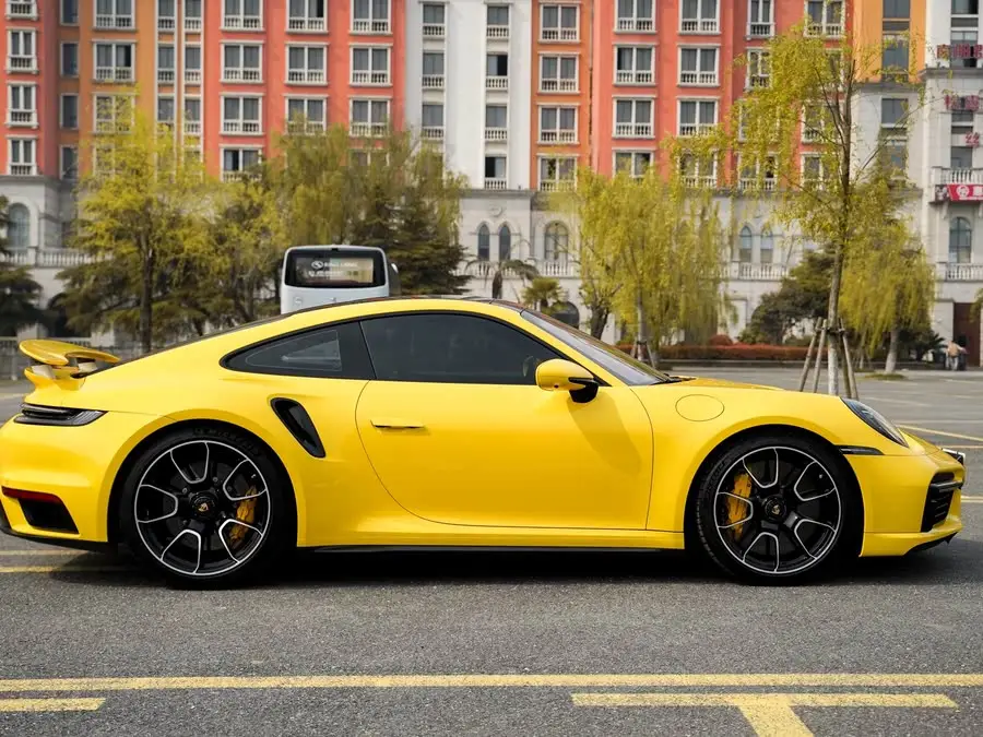 Porsche 911 2020 Turbo S 3.7T