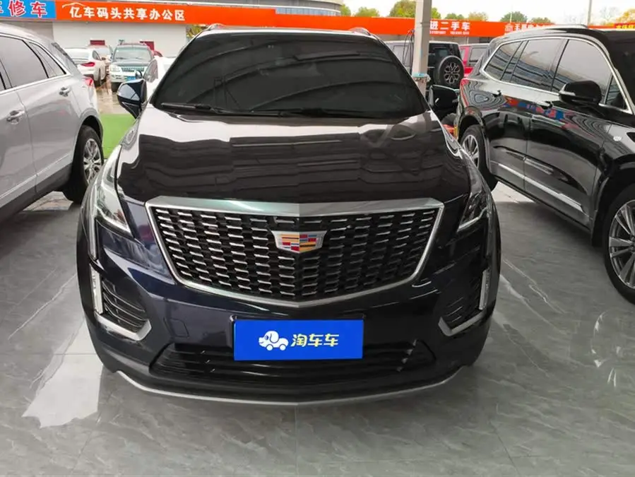 كاديلاك XT5 2022 2.0T فخامة دفع أمامي