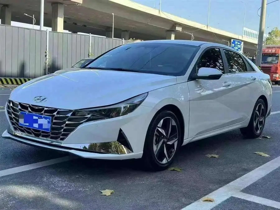 إيلانتر 2023 1.5 لتر CVT LUX النسخة الممتازة