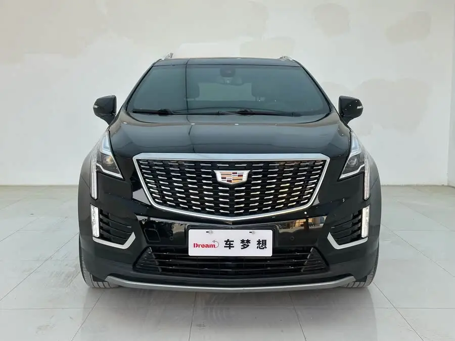 كاديلاك XT5 2020 طراز مُعدل 28T دفع رباعي فاخرة