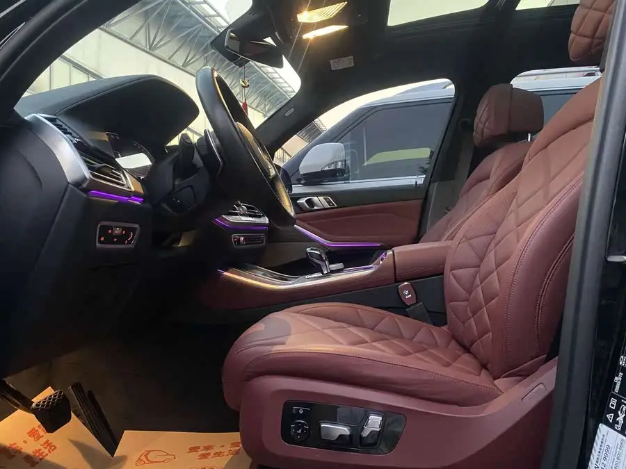 BMW X5 2022 xDrive 40Li M Sport Package