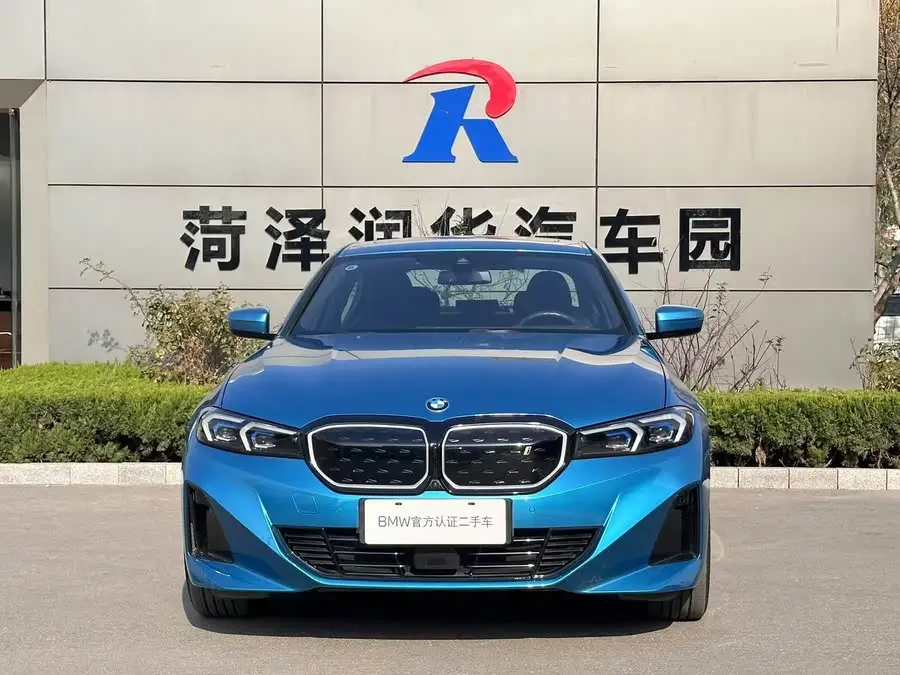 بي إم دبليو i3 2024 eDrive 35 L