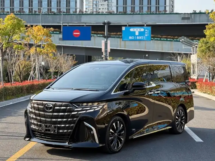Alphard 2024 Dual Engine 2.5L Ultimate Edition