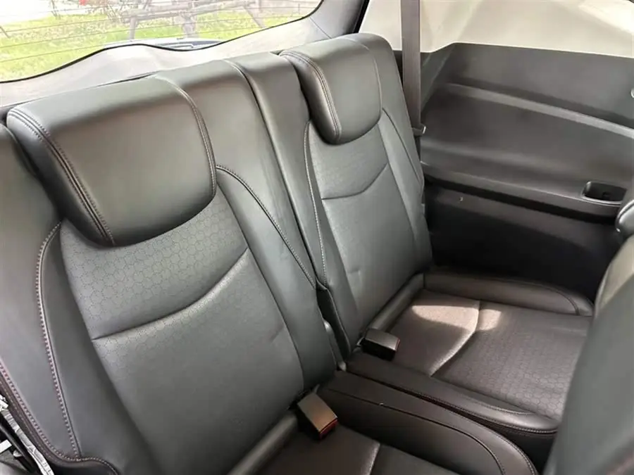 2019 Wuling Victory Redline 530T Automatic Enjoyment Edition (5+2 Seats) National VI