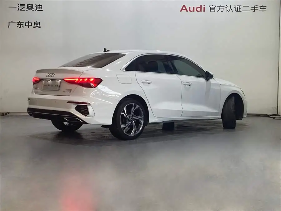 أودي A3 2022 A3L ليموزين 35 TFSI نسخة رياضية فاخرة