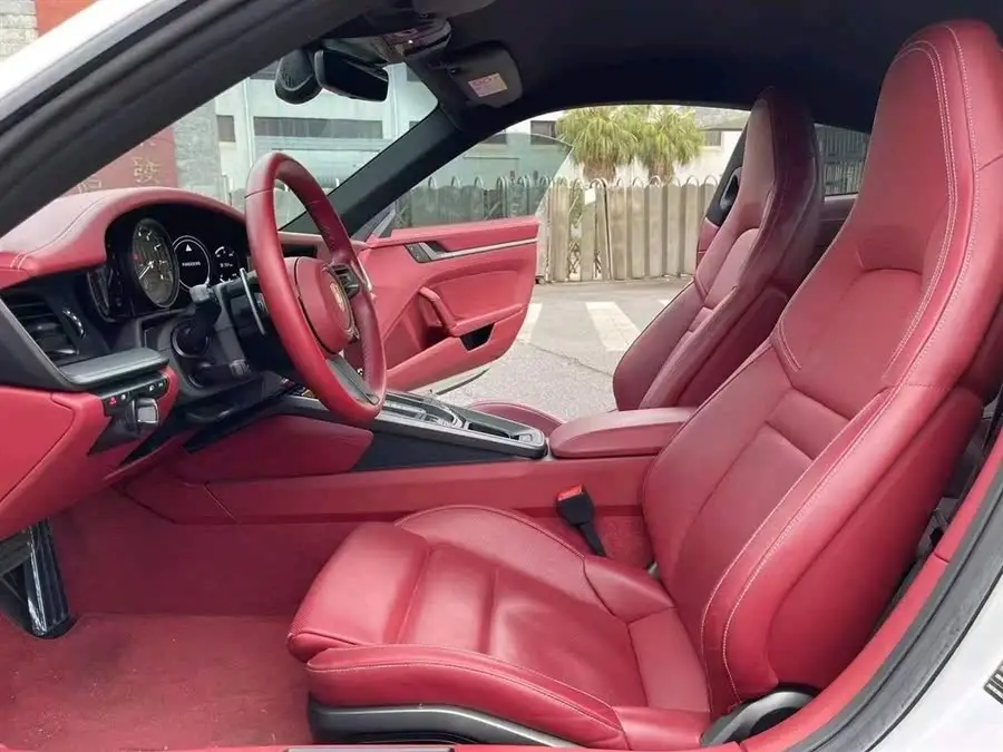 بورشه 911 2023 كاريرا 3.0T