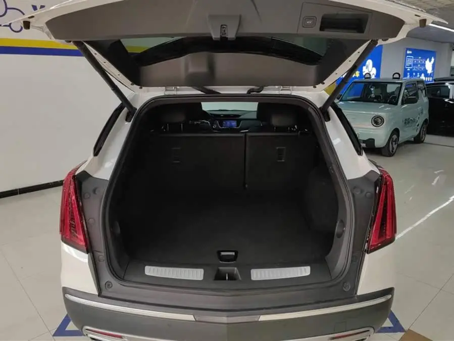 كاديلاك XT5 2021 28T الفاخرة