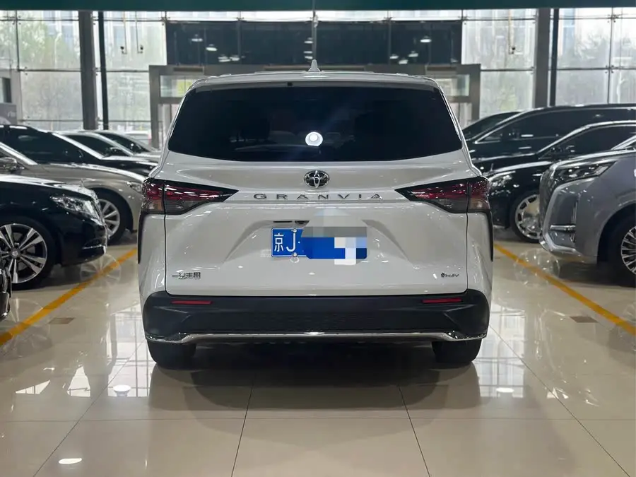 غريفيا 2024 2.5L هجين نسخة الراحة