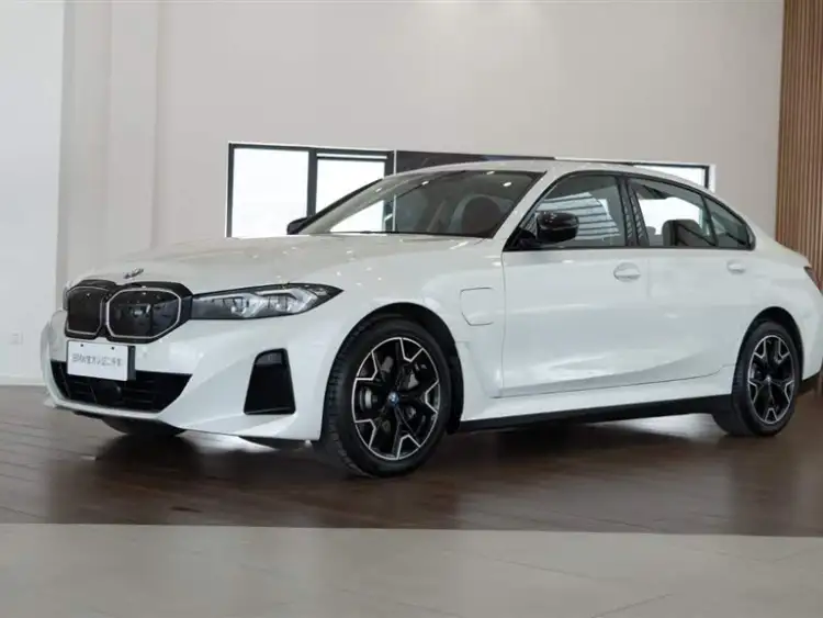 BMW i3 2024 eDrive 40 L Night Package