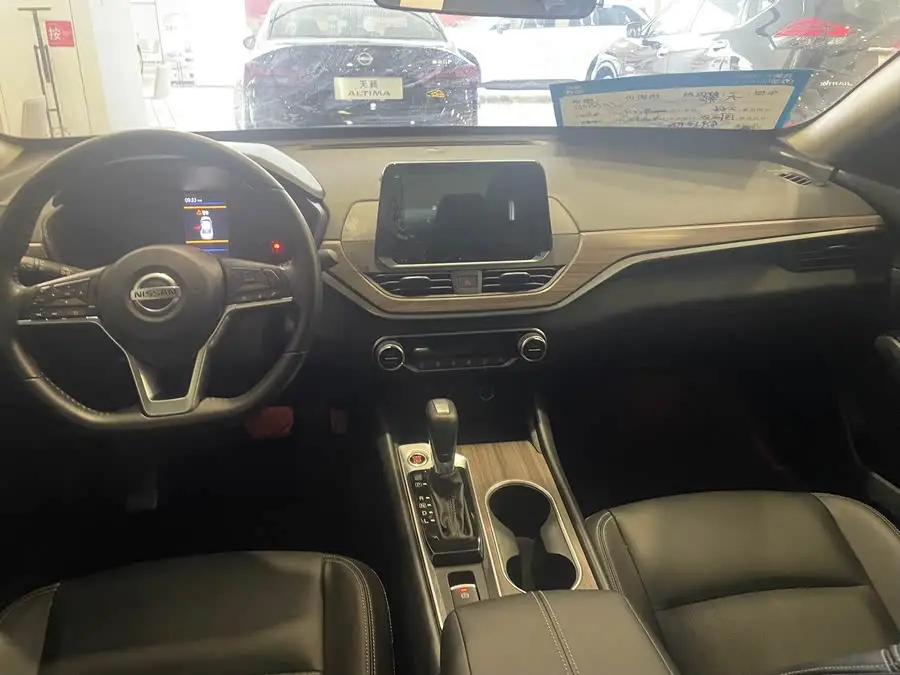 تينلاي 2021 2.0L XL النسخة المريحة