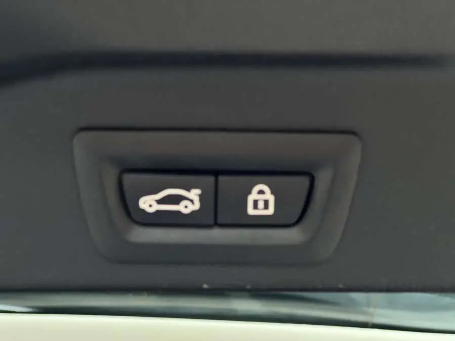 BMW X5 2022 Facelift xDrive 30Li M Sport Package