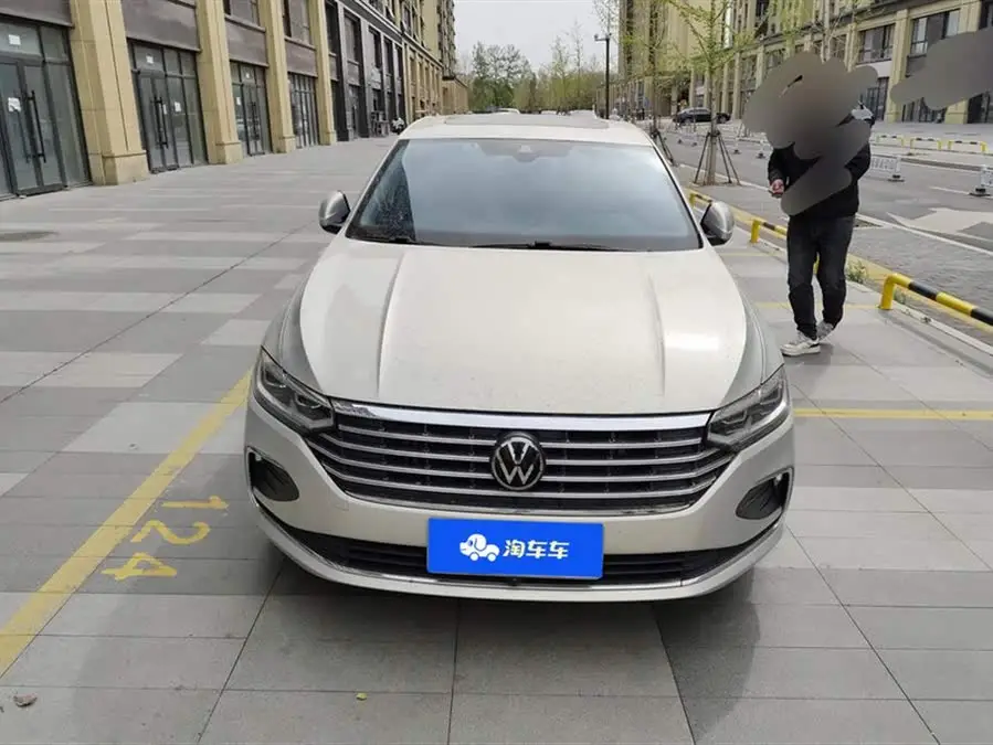 2023 لافيدا 300TSI DSG النسخة الكاملة