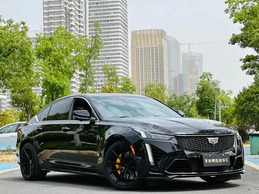 كاديلاك CT5 2022 28T المتميزة