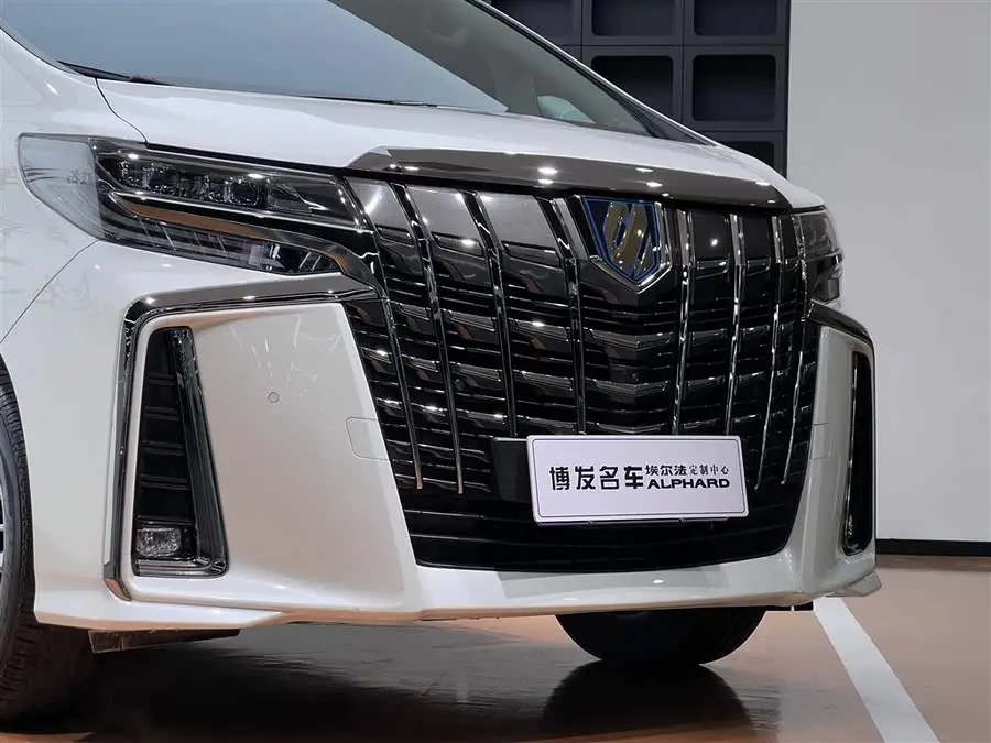 ألفارد 2023 موديل المحرك المزدوج 2.5 لتر النسخة الذهبية المميزة