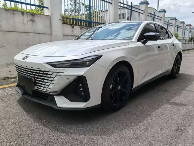 Changan UNI-V 2022 1.5T Premium