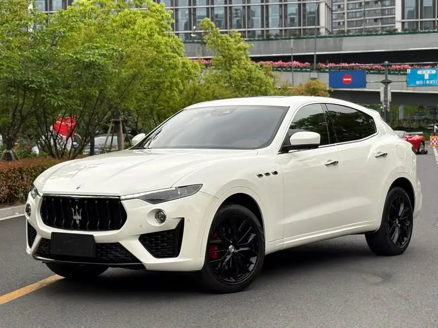 Levante 2023 3.0T Modena