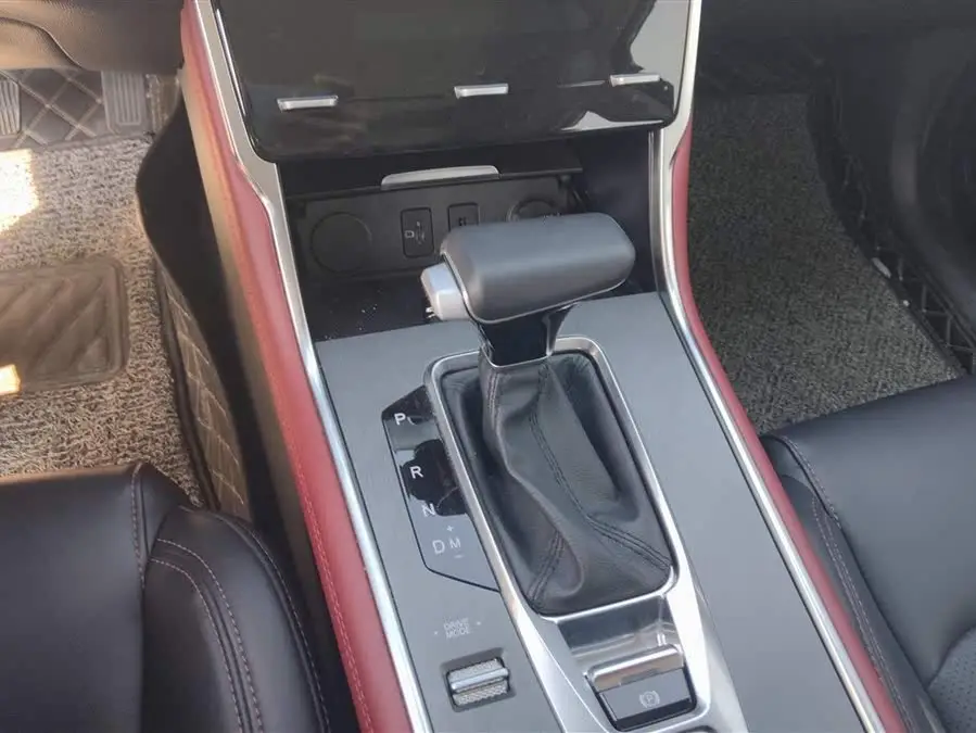 شانغان CS75 طراز 2022 نسخة الحوت الأزرق 1.5T DCT البريميوم