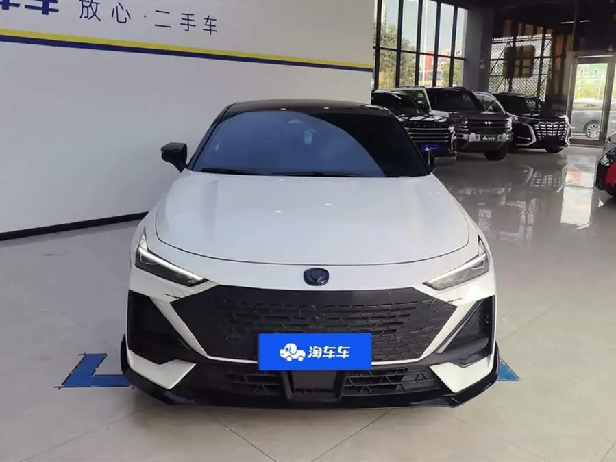 Changan UNI-V 2023 1.5T Sport Edition