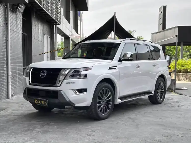 2023 Nissan ARMADA 5.6L Invincible Fleet Flagship Edition