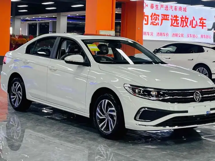 2025 Bora 200TSI DSG Enjoy Navigation Edition