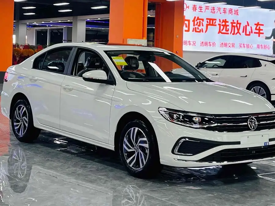 2025 Bora 200TSI DSG Enjoy Navigation Edition