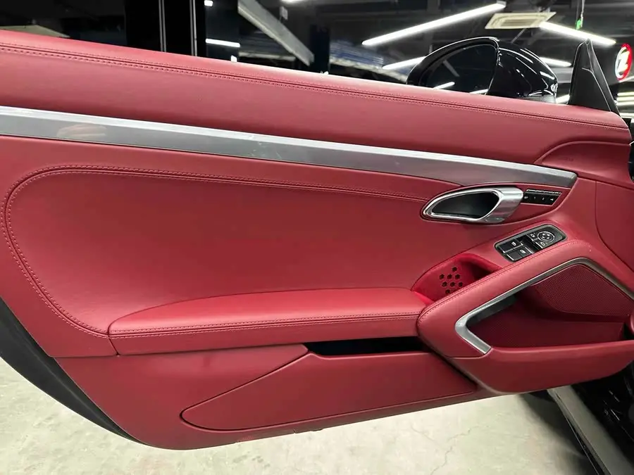 Porsche 718 2020 Model Boxster 2.0T