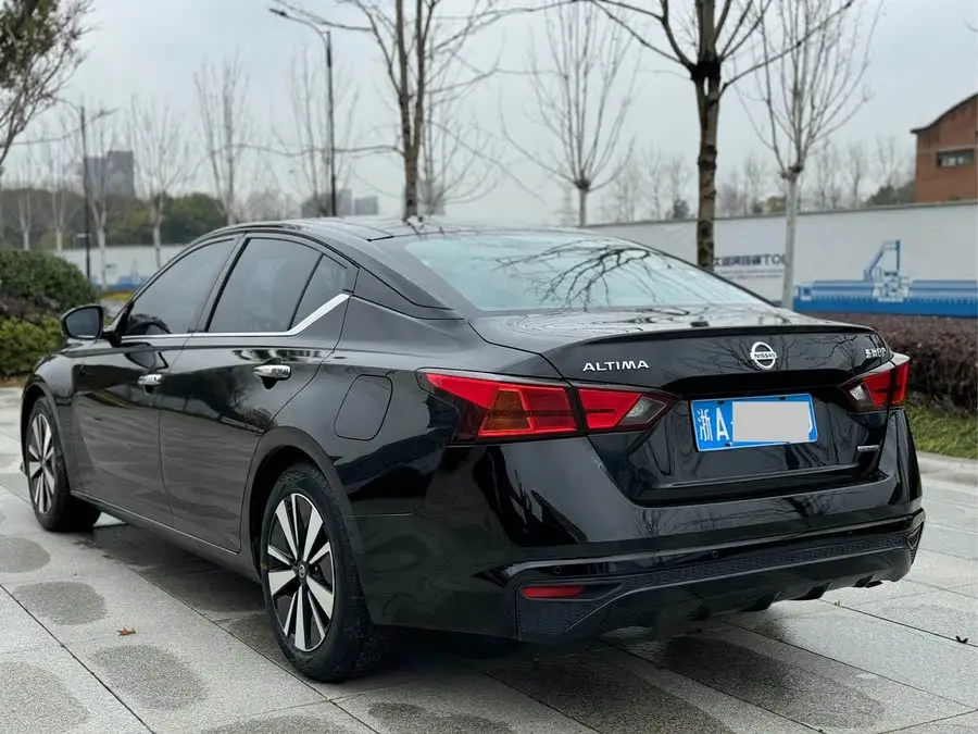 Teana 2021 2.0L XL Comfort Version