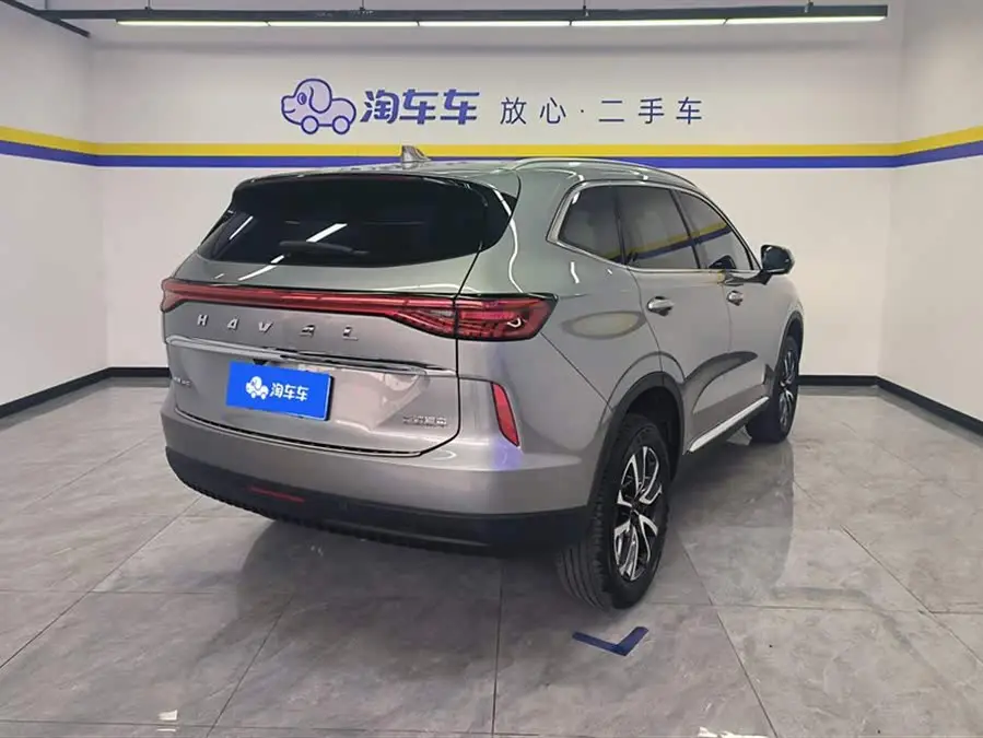 معلومات السيارة الأساسية