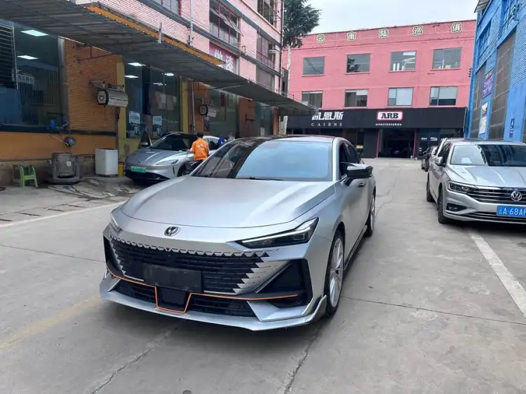 Changan UNI-V 2022 1.5T Sport Edition