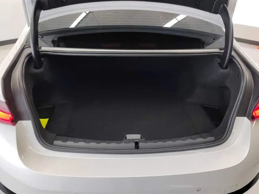 بي إم دبليو i3 2022 eDrive 35 L