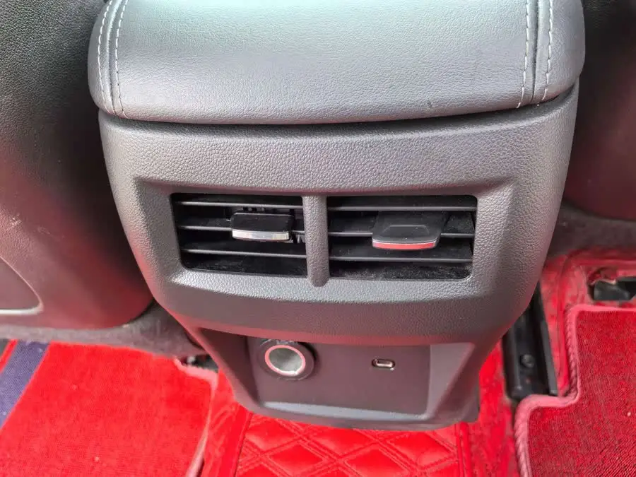 كاديلاك CT5 2020 طراز مُعدل 28T فاخرة