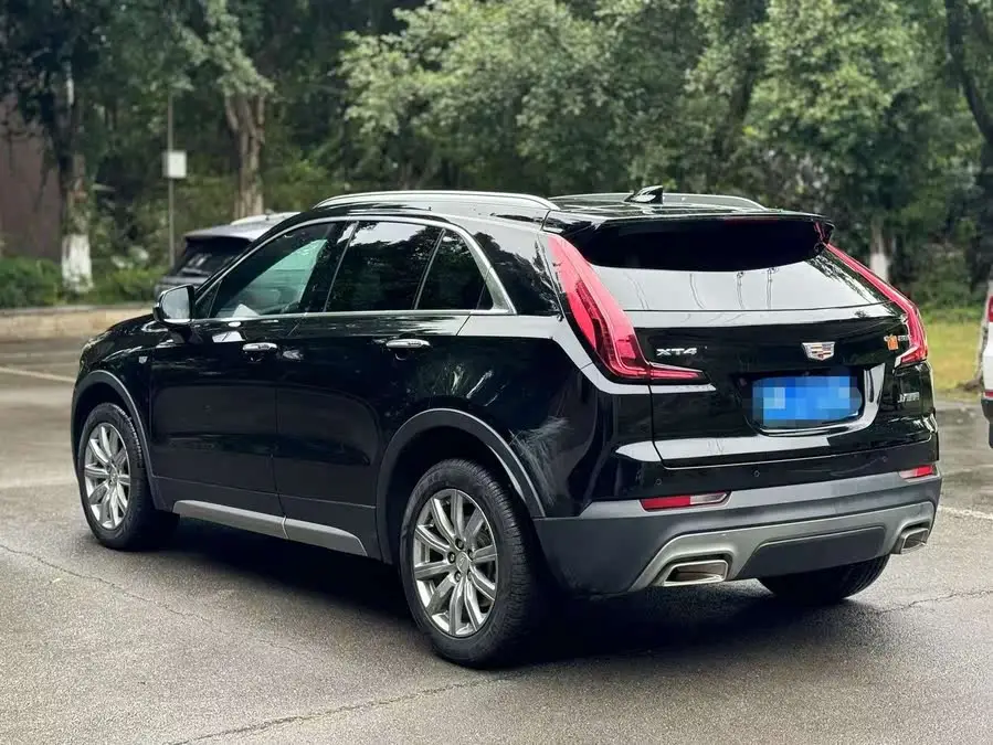 كاديلاك XT4 2020 طراز مُعدل 28T دفع ثنائي رائد