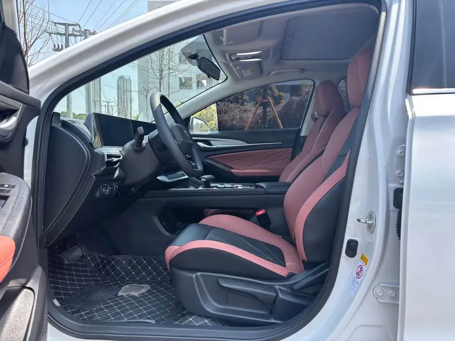 Yidong 2023 Model Changxiang Version PLUS Blue Whale NE 1.4T GDI DCT Premium Version