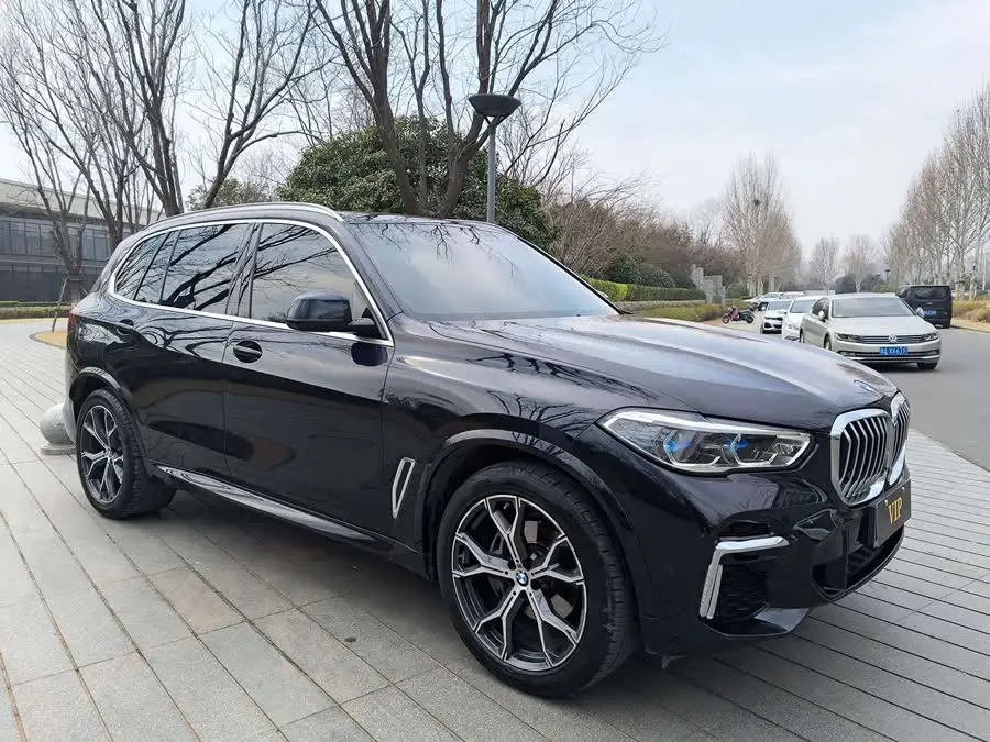 بي إم دبليو X5 2022 xDrive 40Li مجموعة M الرياضية