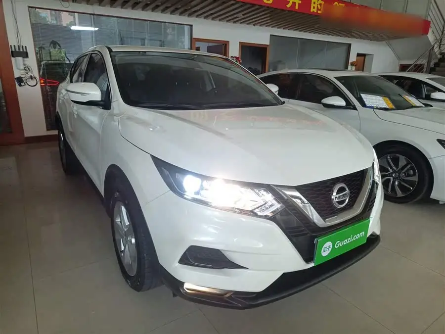 نيسان قشقاي 2021 2.0 لتر CVT الذكي