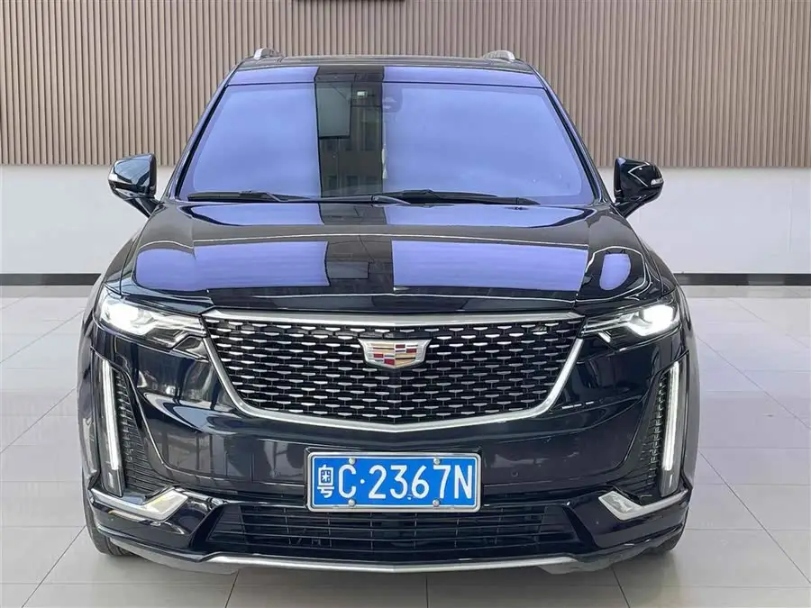 كاديلاك XT6 2021 28T بخمسة مقاعد ودفع رباعي